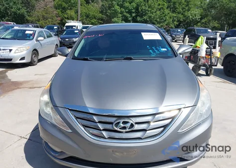 2013 Hyundai Sonata Limited z USA, uszkodzony, nr VIN 5NPEC4AC4DH614099